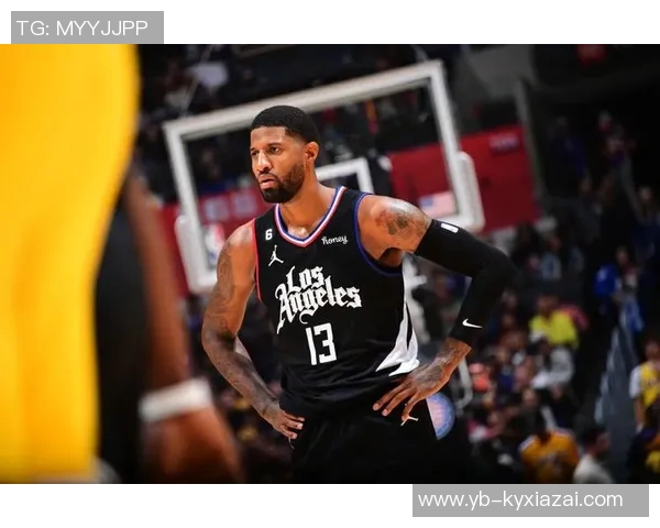 保罗乔治表现平平14投仅5得19分4篮板4抢断2盖帽罚球命中率尚可