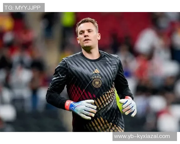 诺伊尔亲临球迷俱乐部分享温馨时刻彰显拜仁独特魅力